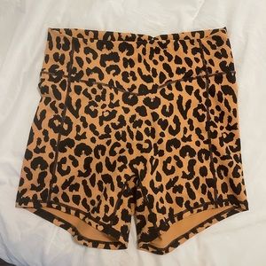 Balance Athletica “vitality” ascend shorts